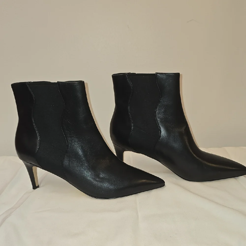 Cole Haan Black Pointed-Toe Leather Ankle Boots - Picture 1 of 9